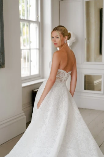 La Premiere Anna #4 Ivory/Nude thumbnail