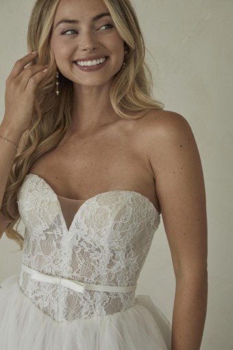 Madi Lane Manette #2 default Ivory thumbnail