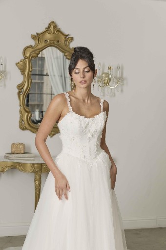 Madi Lane Colton #2 default Ivory thumbnail